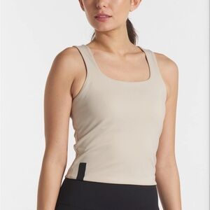 NWT UNRL Women's performa fitted tank sand Tank Top size Large New In Bag